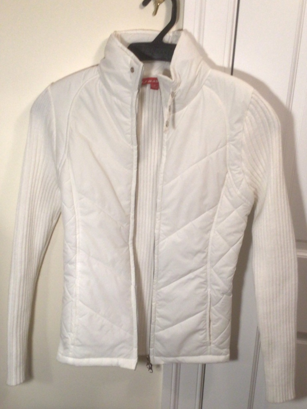 Women's White Quilted Hybrid Puffer Jacket